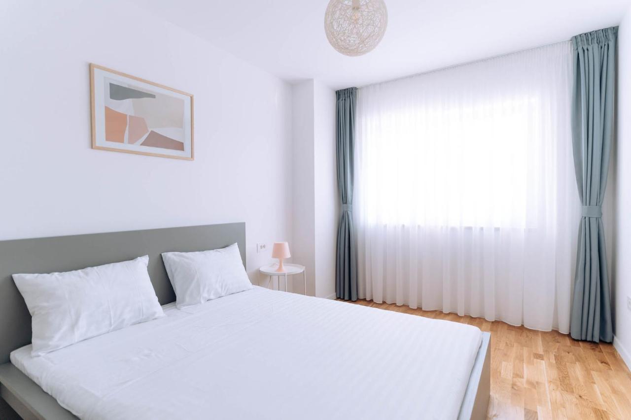 Flamingo Suites Oradea Εξωτερικό φωτογραφία