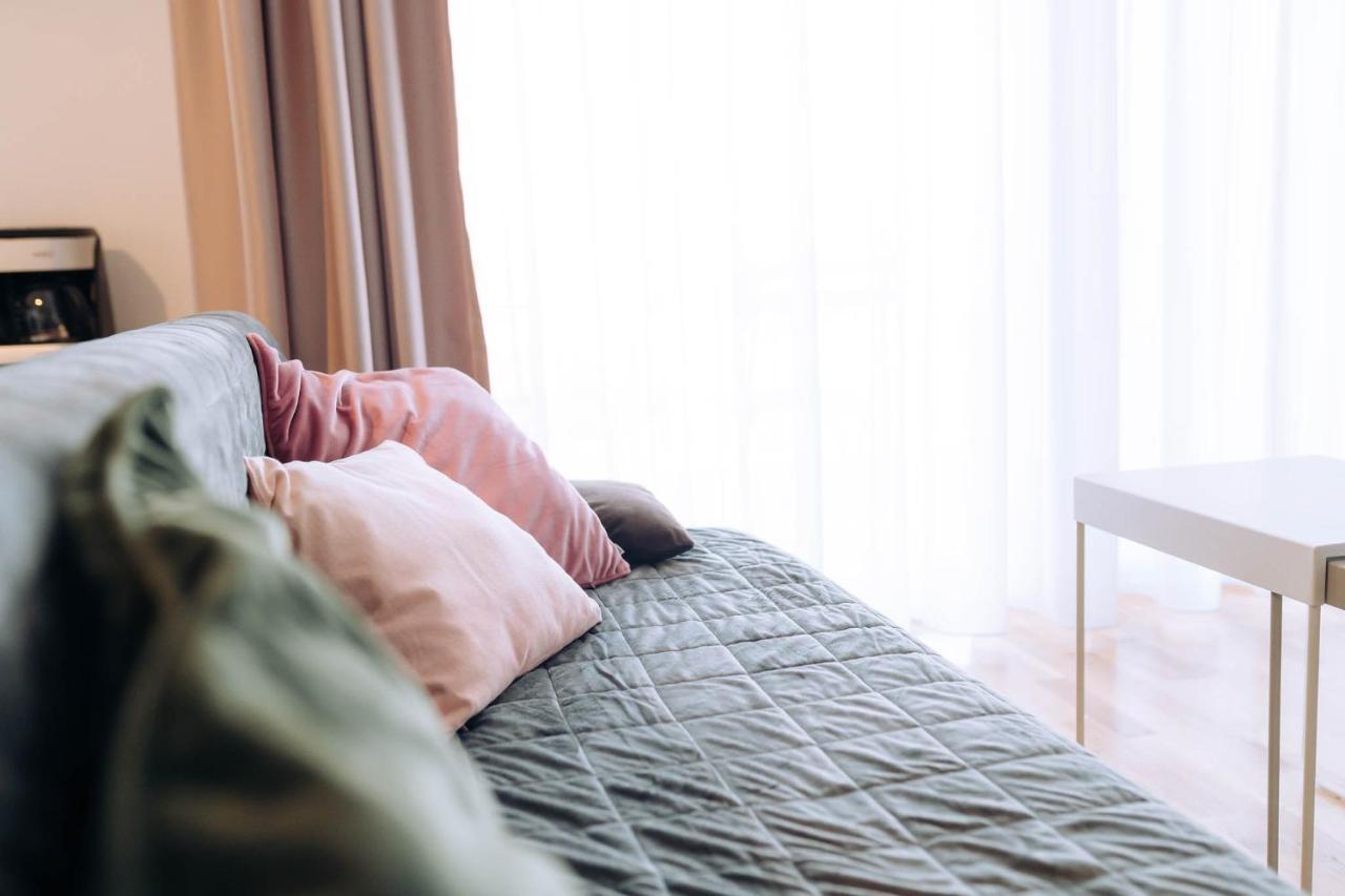 Flamingo Suites Oradea Εξωτερικό φωτογραφία