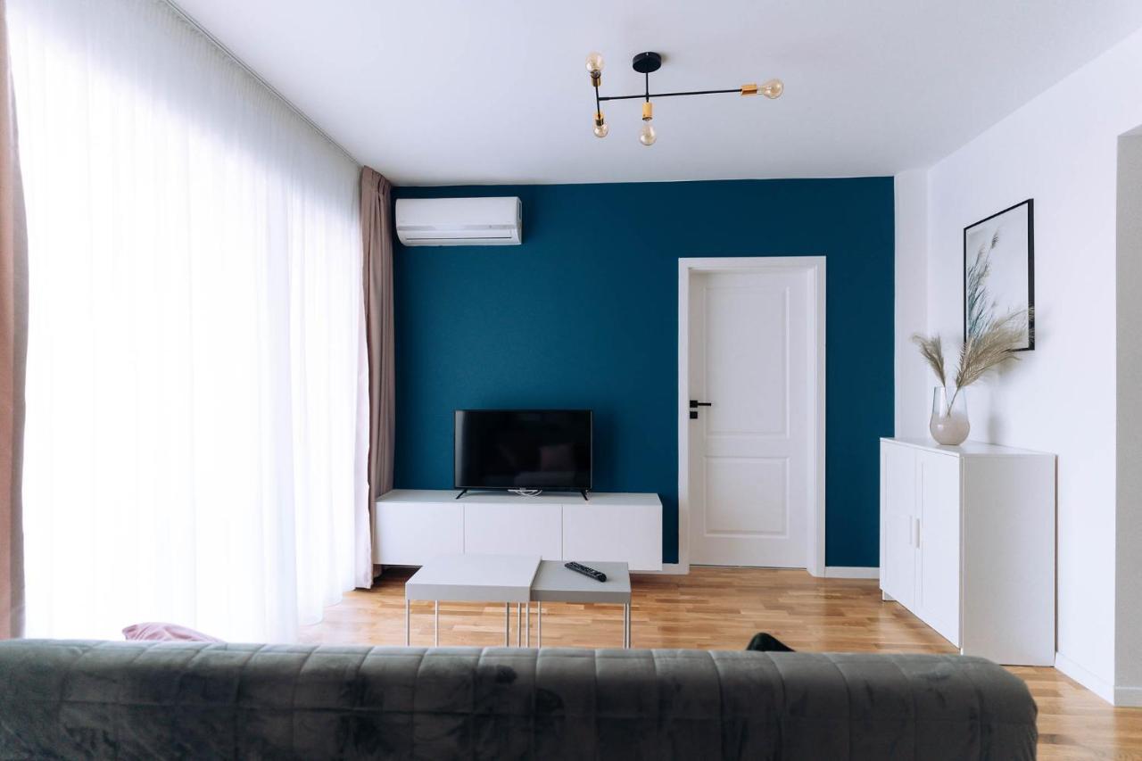 Flamingo Suites Oradea Εξωτερικό φωτογραφία
