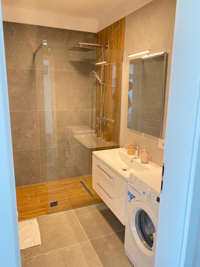 Flamingo Suites Oradea Εξωτερικό φωτογραφία